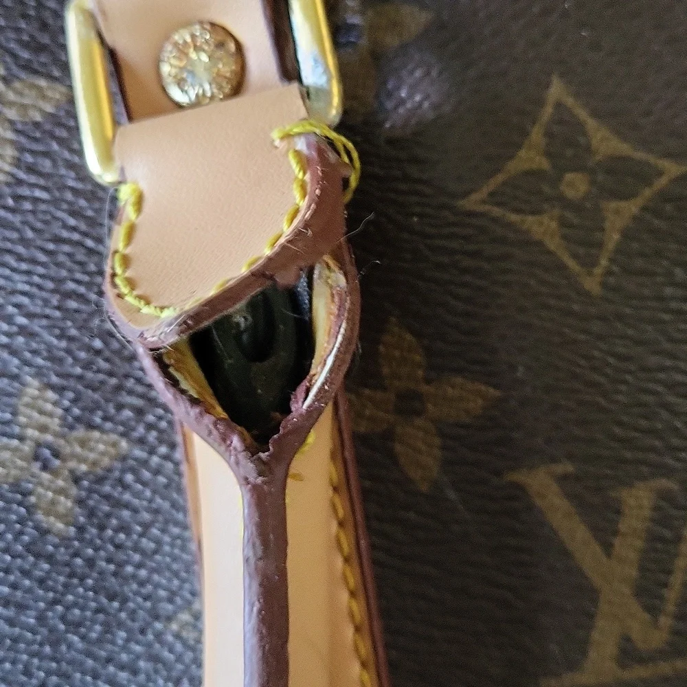 LV Logo briefcase damaged. Peefect For Crafting
